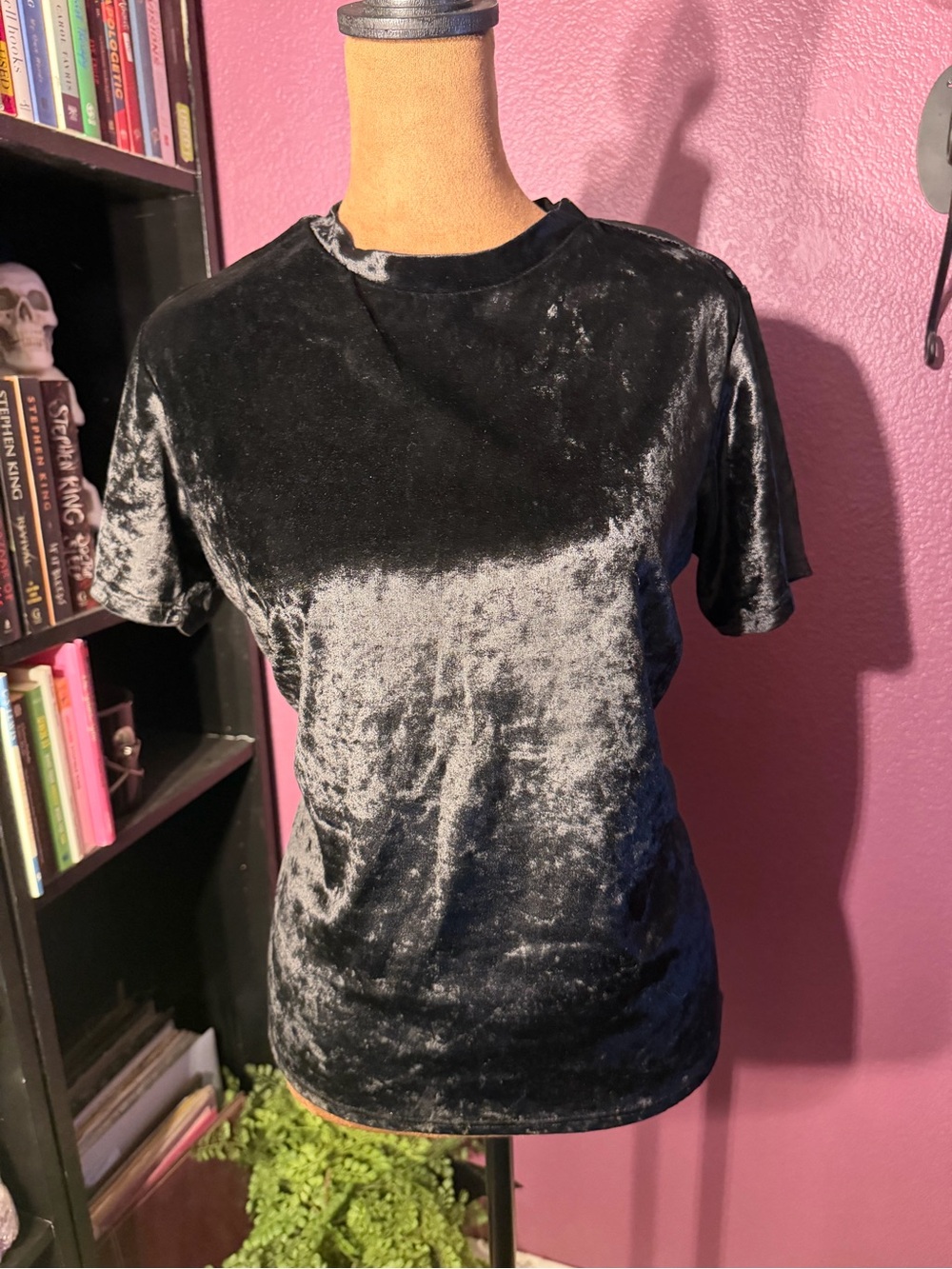 Black Crushed Velvet Short-Sleeve Shirt